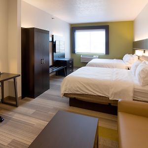 Suite Two Queen Beds